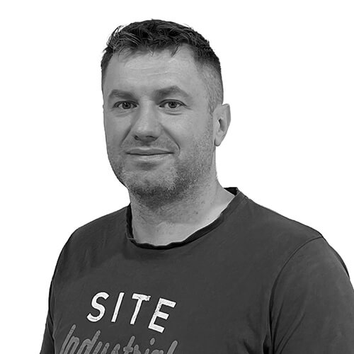 Adrian Zimnicki Adrian Zimnicki